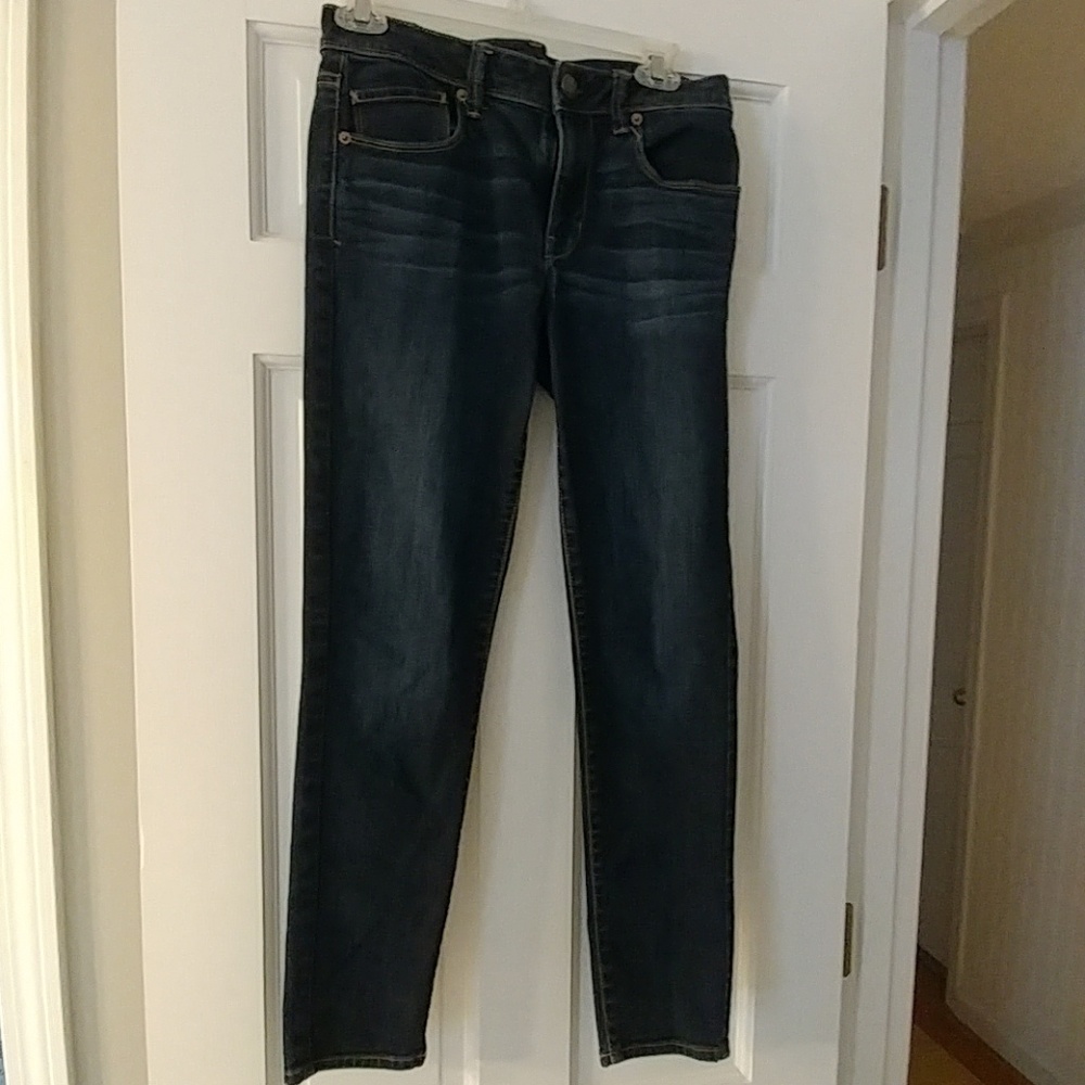 American Eagle skinny jeans